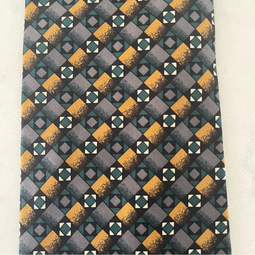 Vintage Valentino Tie 100% silk - Picture 4 of 7